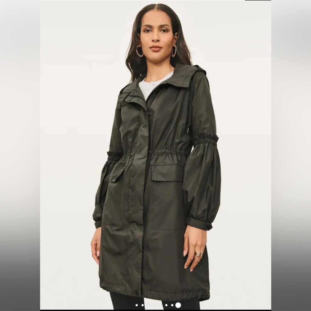 DONNA KARAN MATTE CIRE HOODED ANORAK